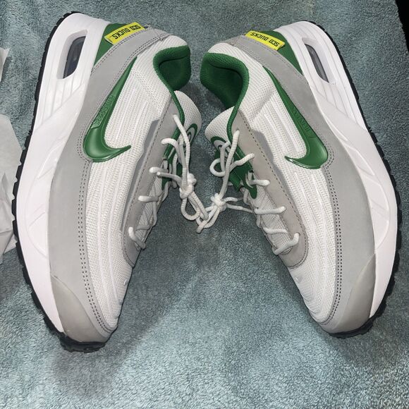 Size 9 - NCAA x Nike Air Max Verse Oregon main image 4